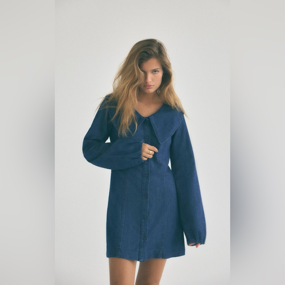 ZARA PETER PAN COLLAR TRF DENIM DRESS . SIZE M